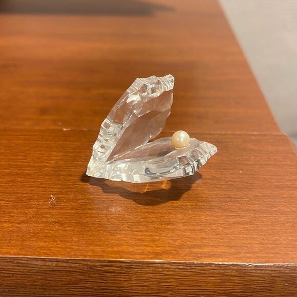 Swarovski Crystal Oyster Clam Shell With Pearl 2.5" x 2" - Picture 1 of 2